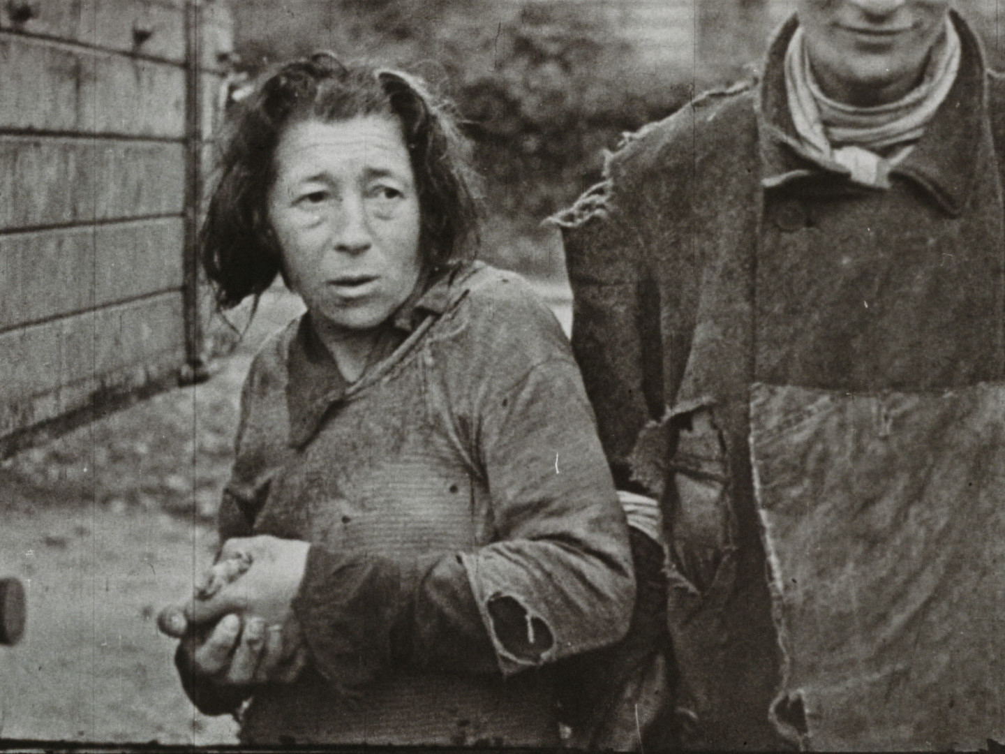 Image 10 screenshot from the so called WFD material showing the deportation of Polish Jews between 1942 and 1944. Cinematographer and institution are unknown