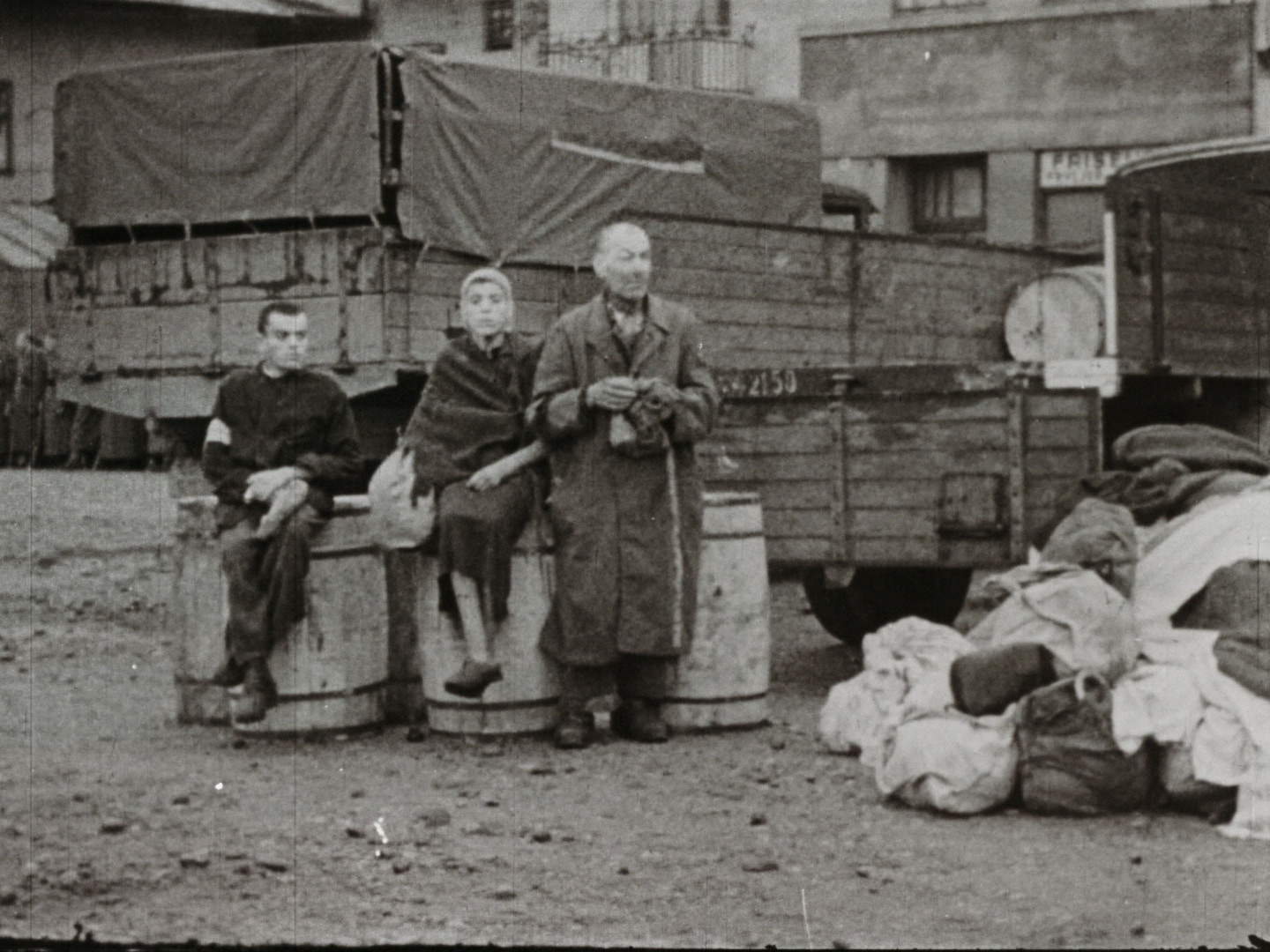 Image 19 screenshot from the so called WFD material showing the deportation of Polish Jews between 1942 and 1944. Cinematographer and institution are unknown