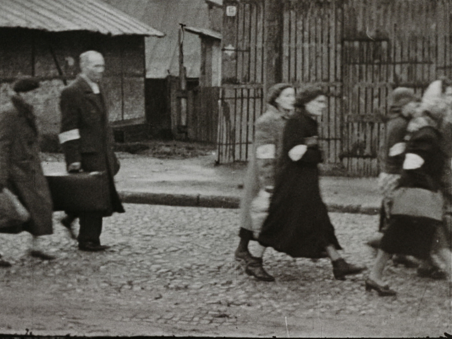 Image 20 screenshot from the so called WFD material showing the deportation of Polish Jews between 1942 and 1944. Cinematographer and institution are unknown