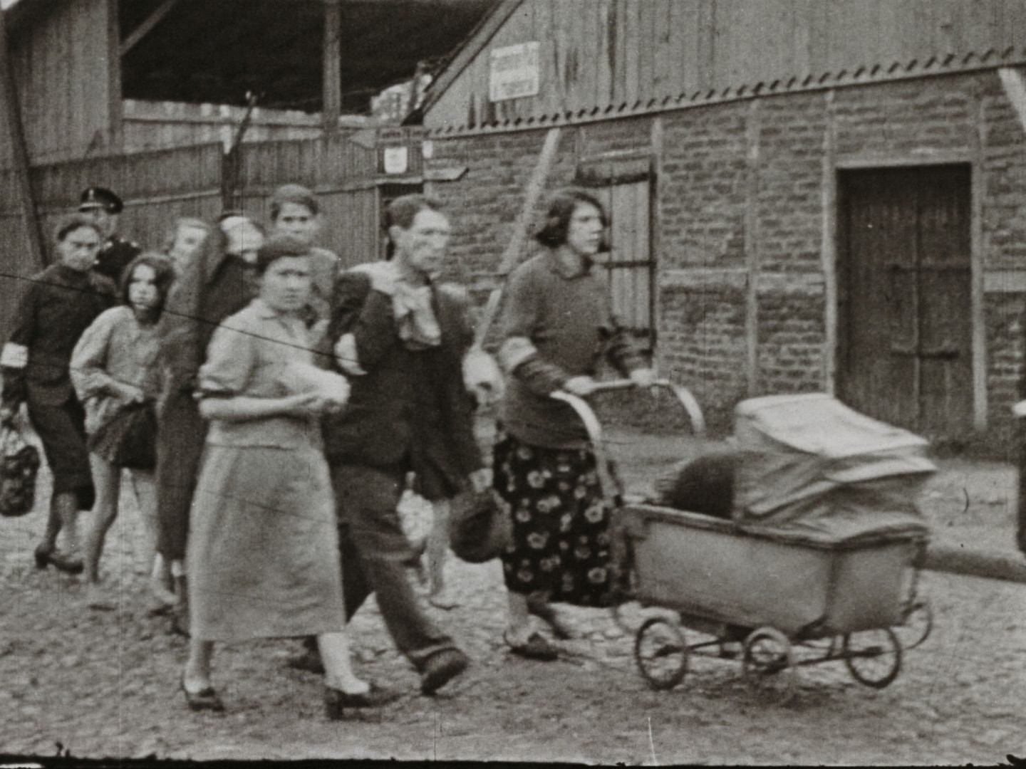 Image 22 screenshot from the so called WFD material showing the deportation of Polish Jews between 1942 and 1944. Cinematographer and institution are unknown