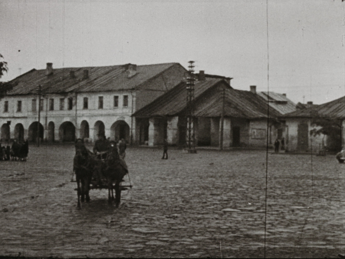 Image 32 screenshot from the so called WFD material showing the deportation of Polish Jews between 1942 and 1944. Cinematographer and institution are unknown