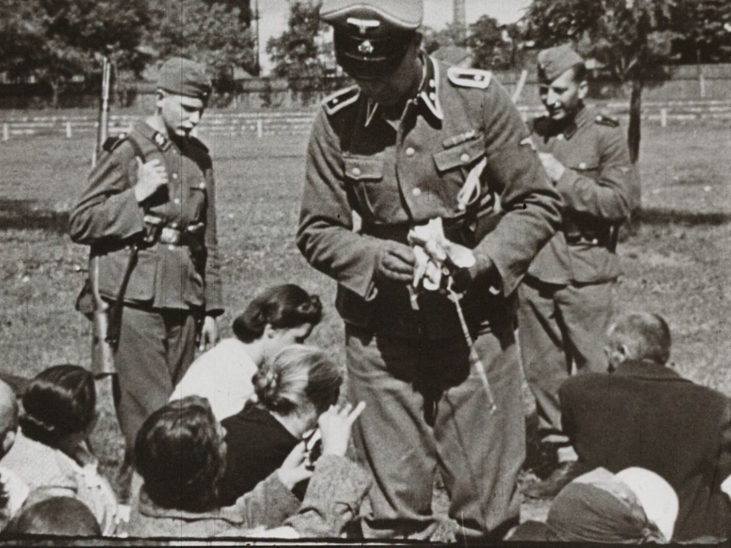 Image 54 screenshot from the so called WFD material showing the deportation of Polish Jews between 1942 and 1944. Cinematographer and institution are unknown