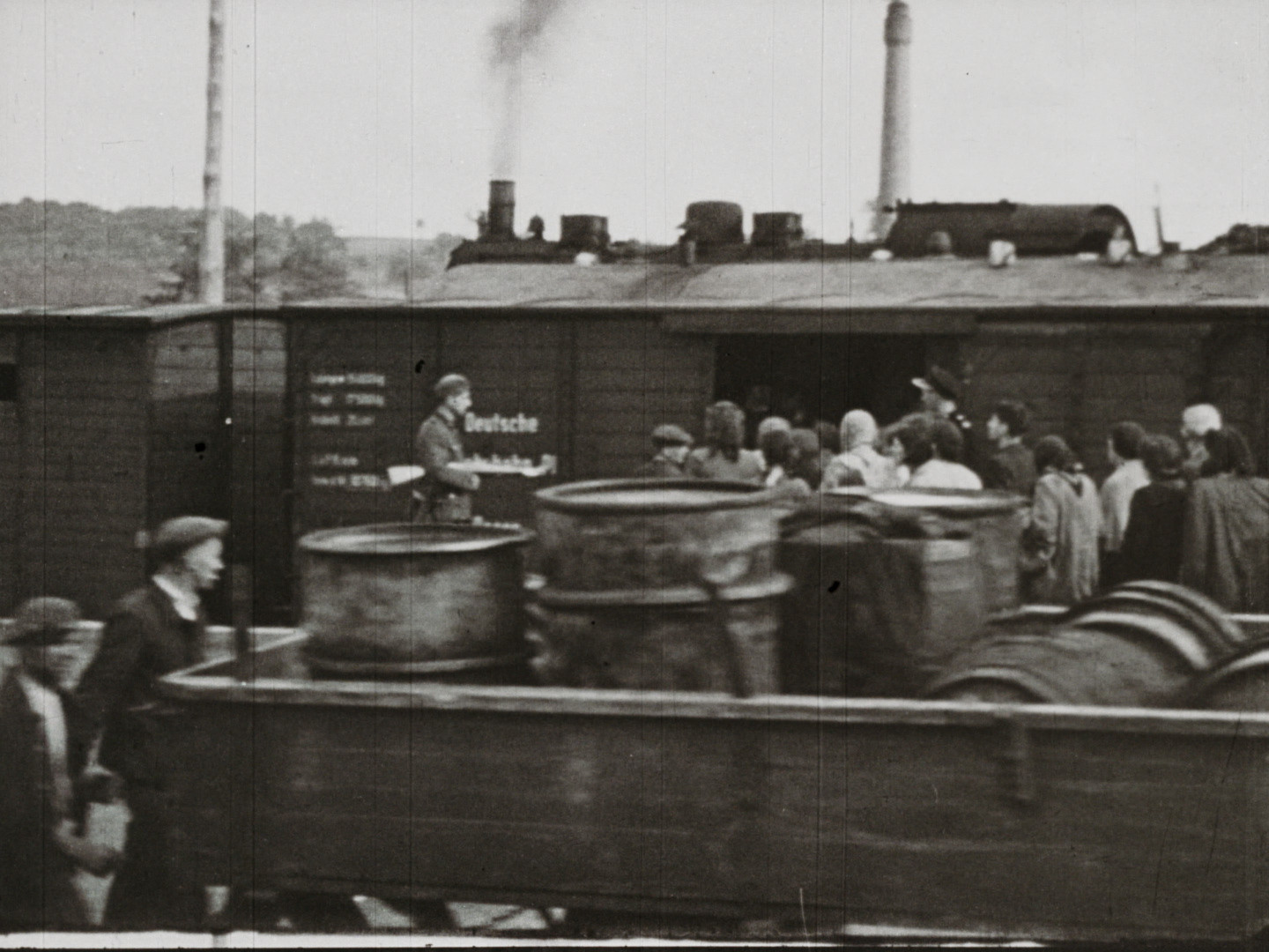 Image 74 screenshot from the so called WFD material showing the deportation of Polish Jews between 1942 and 1944. Cinematographer and institution are unknown