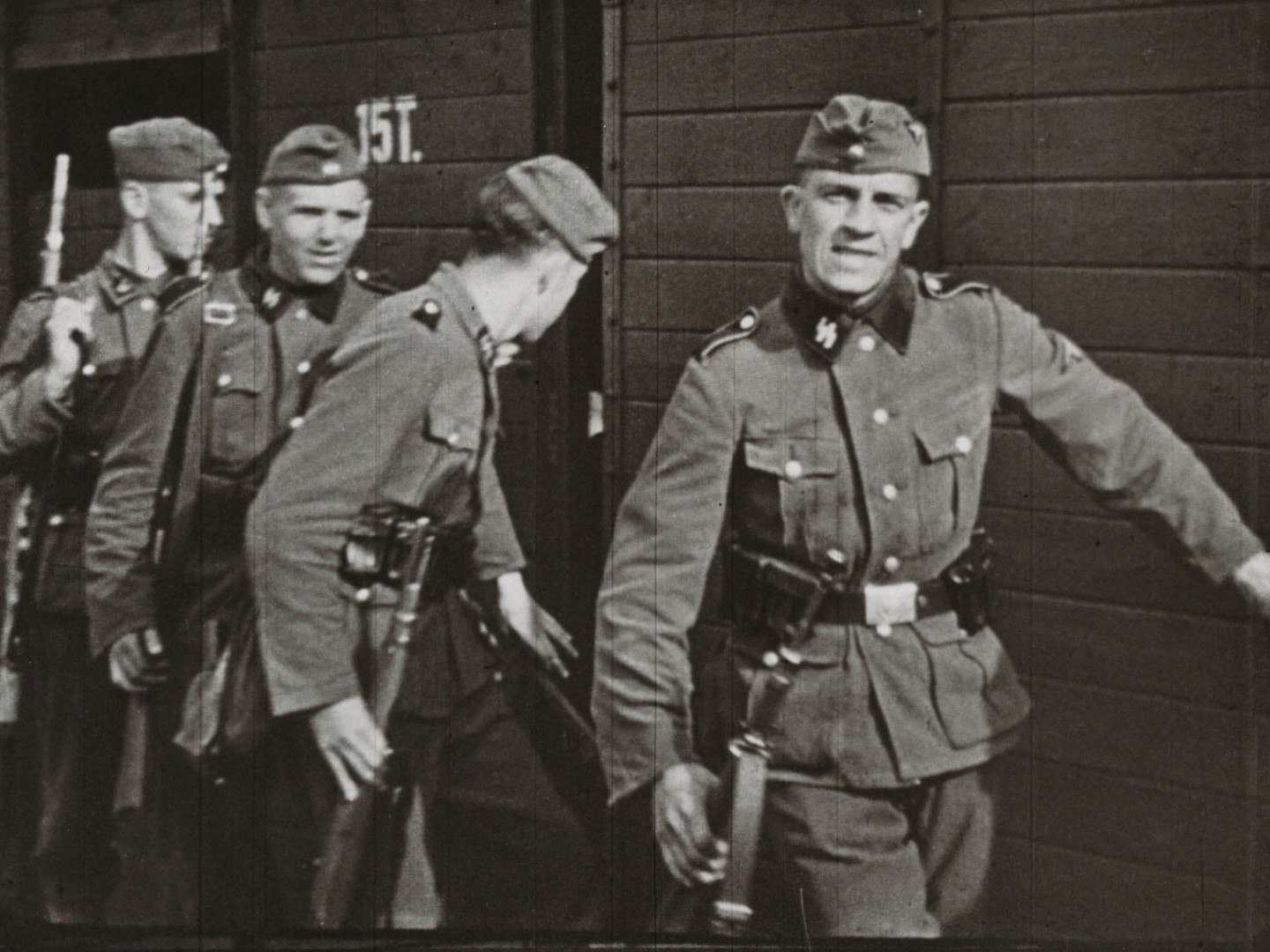 Image 76 screenshot from the so called WFD material showing the deportation of Polish Jews between 1942 and 1944. Cinematographer and institution are unknown